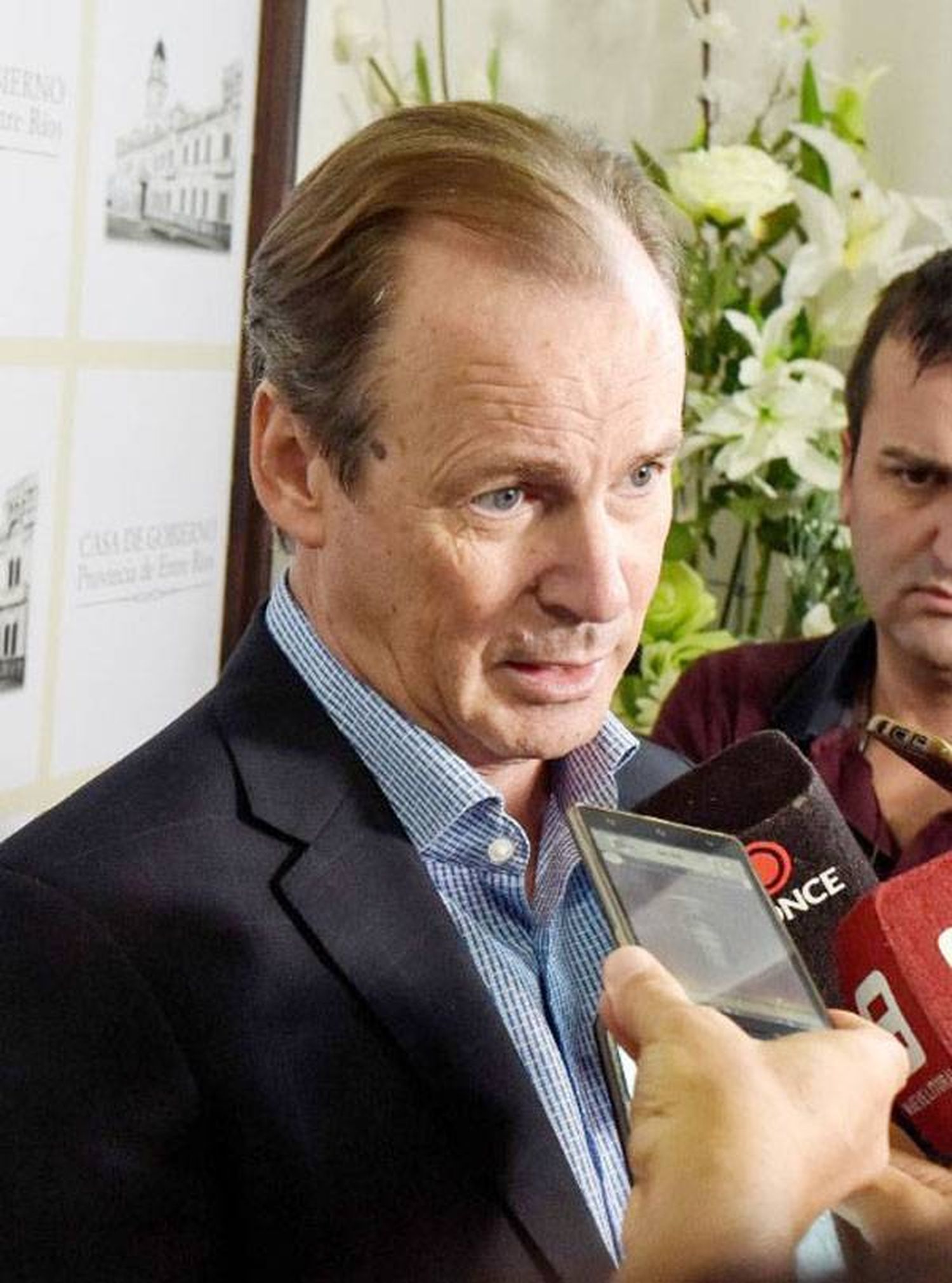 Bordet: �SVamos a seguir recomponiendo los salarios⬝
