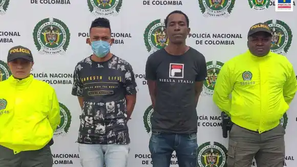 ¡HAY DOS DETENIDOS! Con machetes y cuchillos turba enardecida lincha a un venezolano en Cali