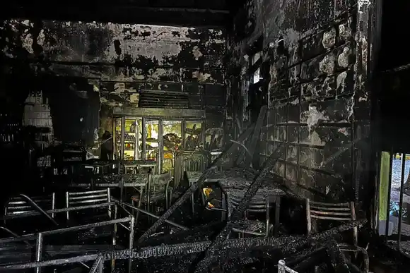 Un feroz incendio consumió por completo un reconocido local gastronómico de la ciudad de San Francisco