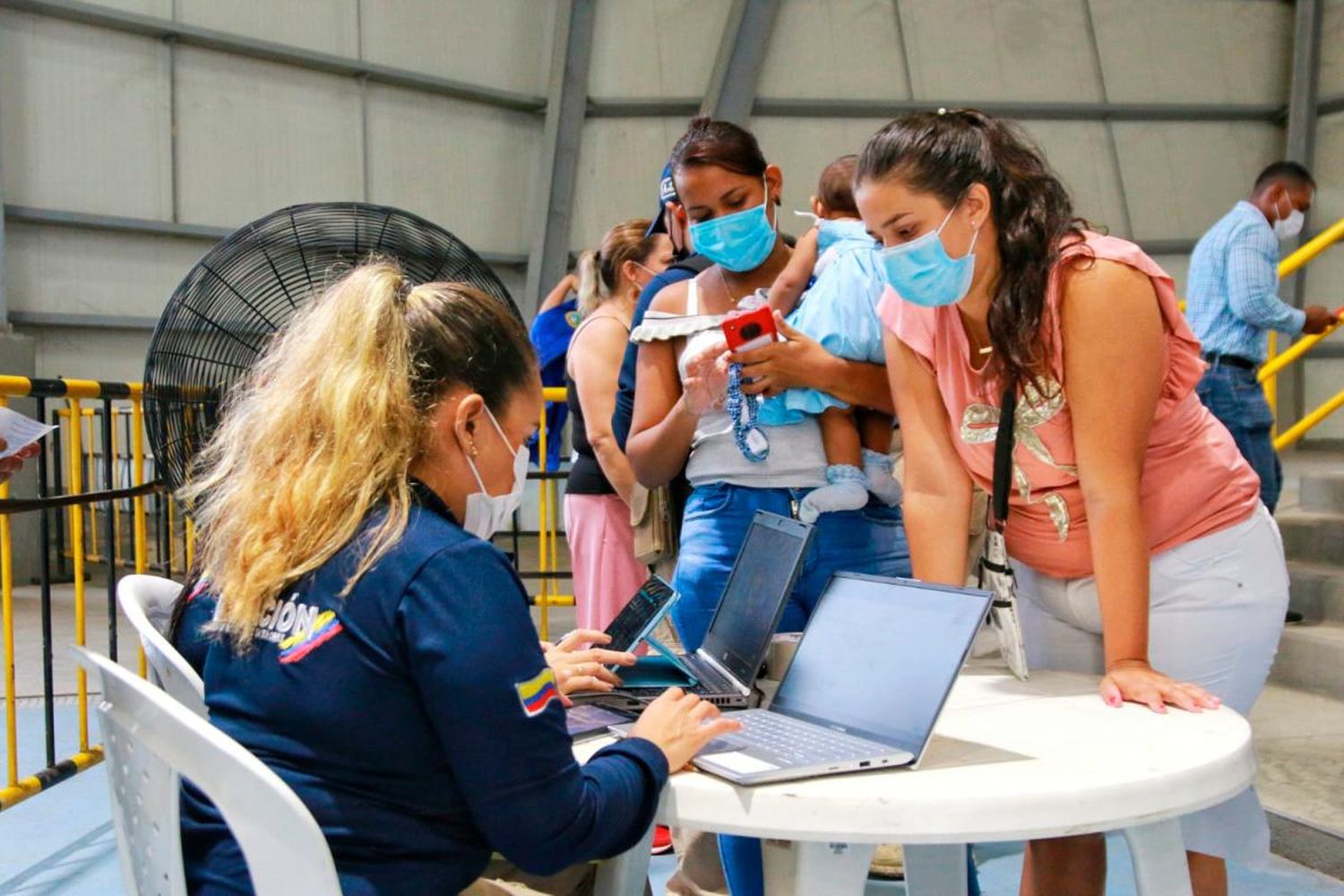 Colombia comienza a entregar Permisos de Protección Temporal a 40 mil venezolanos