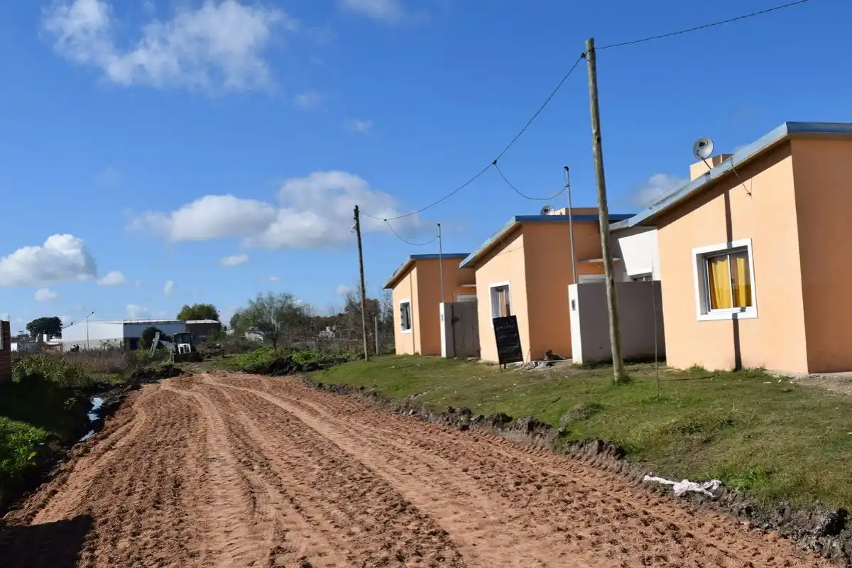 Barrio Don Pablo: Vecinos se reunieron con funcionarios