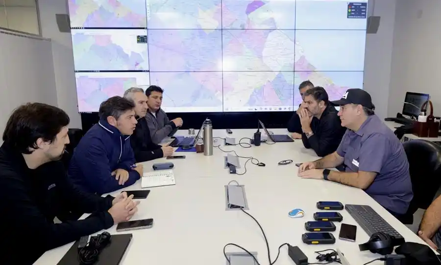 Temporal: Kicillof pidió a la población "no circular por las zonas afectadas"