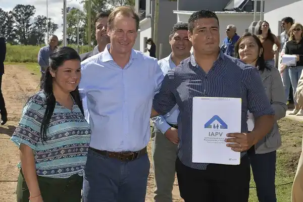 Se construirán viviendas de madera en otras dos localidades entrerrianas