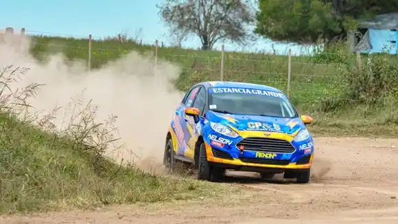 Arrancó la cuarta fecha del Rally Entrerriano en Estancia Grande