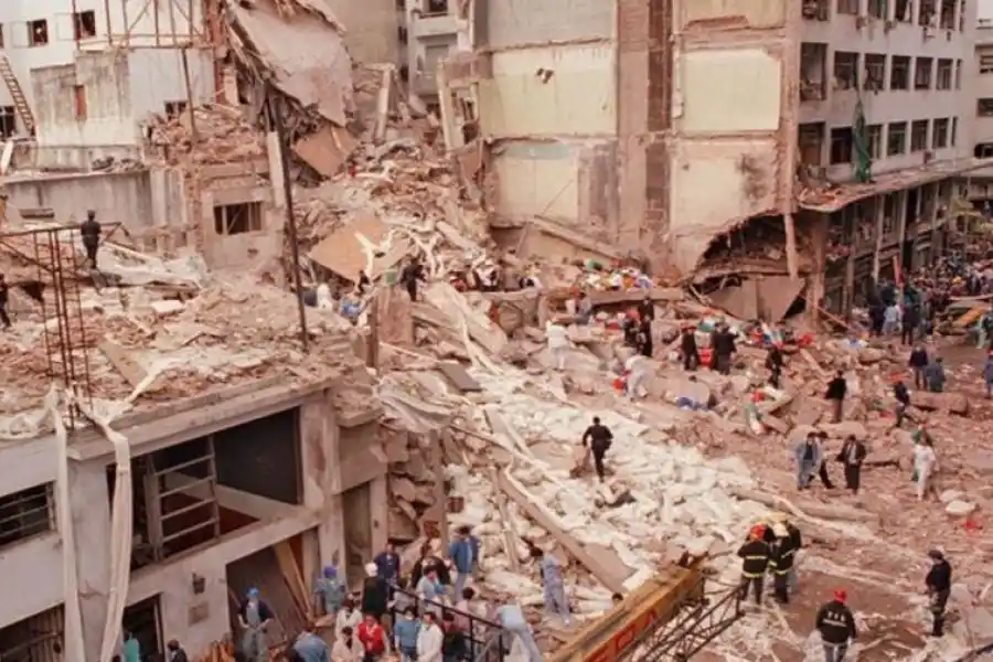 A 29 años del atentado a la AMIA, renuevan el pedido de justicia "para que la masacre no quede impune"