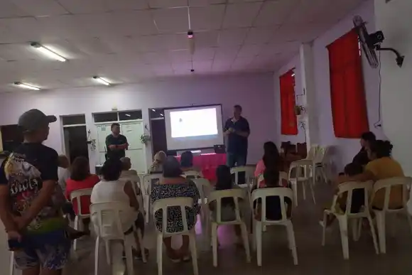 Vecinos de barrio 2 de Abril se capacitaron en Ojos en Alerta