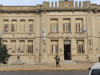 Por una fuga de gas, tuvieron que evacuar a los alumnos y docentes de la Escuela 1