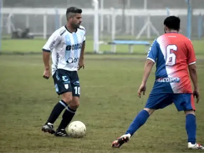 La Crema venció 3 a 0 a Bochófilo Bochazo.Foro:Prensa AR