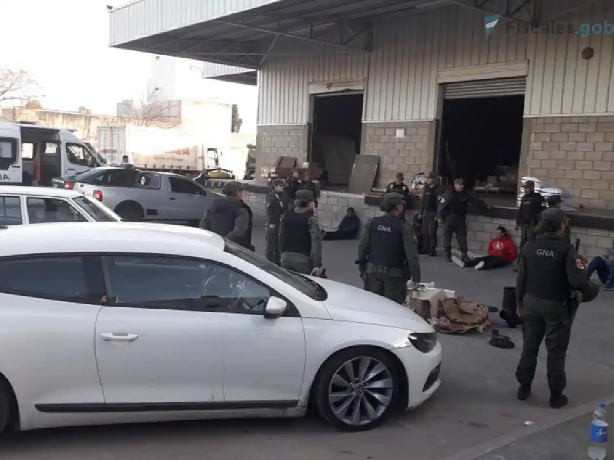 Desbaratan una banda narco en Córdoba luego de cambiar cocaína por harina en encomiendas