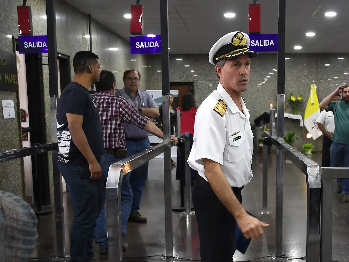 El último parte de la Armada indica que no hicieron contacto con el ARA San Juan