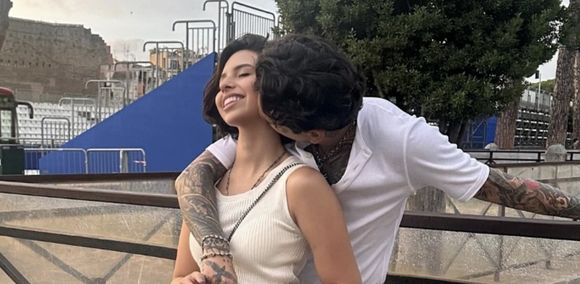 SE LO TENÍAN CALLADITO: Ángela Aguilar y Christian Nodal confirman su noviazgo