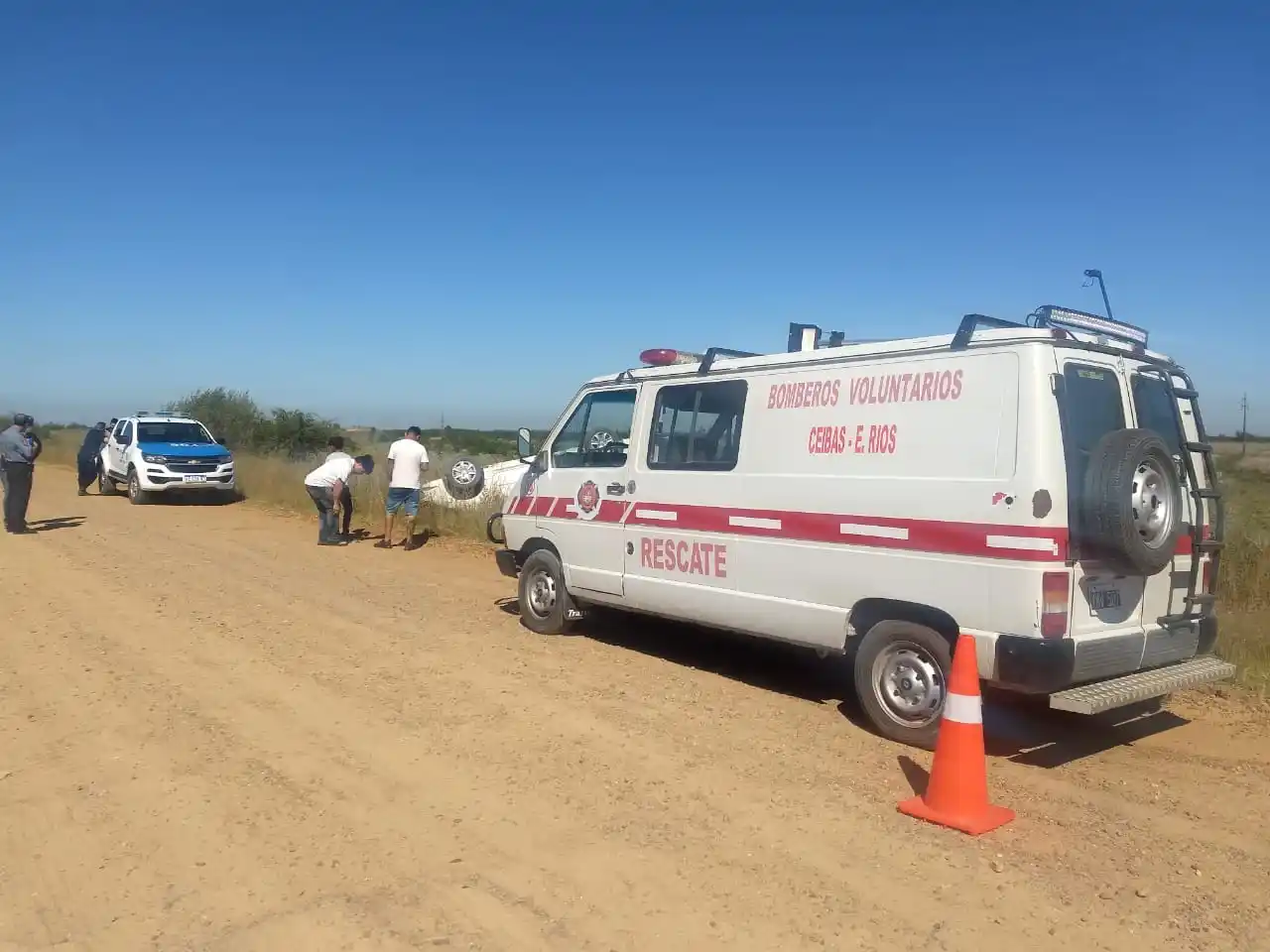 Volcó un auto que iba de Ibicuy a Gualeguaychú: iban cuatro personas a bordo