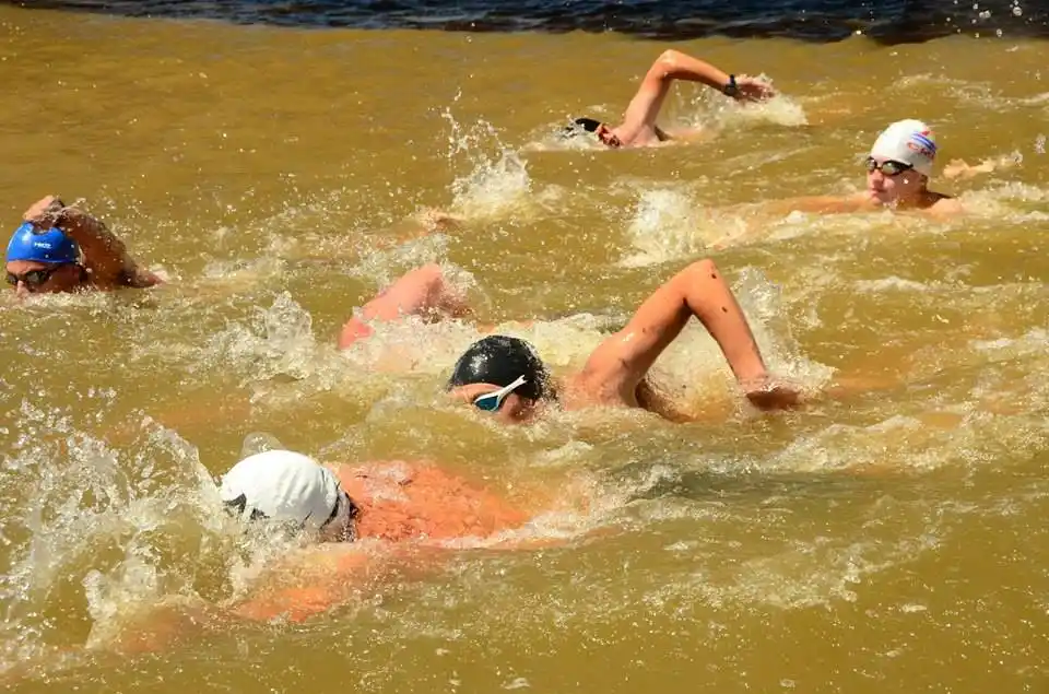 La �SHistórica⬝  a pura natación