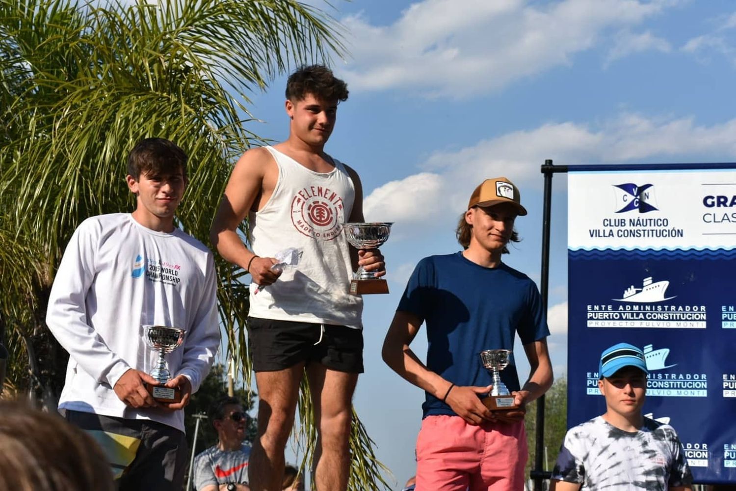 Gran Prix del Litoral: Iván Luppi ganó en láser radial y Lucio Fenouil en 29er