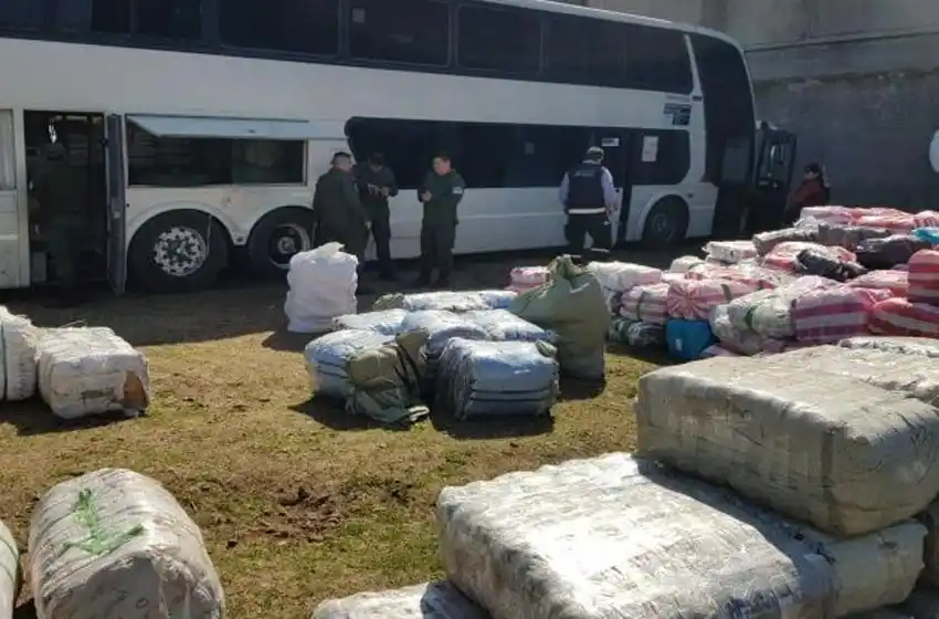 Gendarmería secuestró un cargamento de mercadería ilegal a la altura de Villa Eloisa