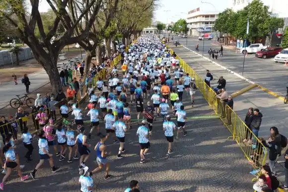 La ciudad vivió una nueva edición de la media maratón 21K Daniel "Tecla" Farías