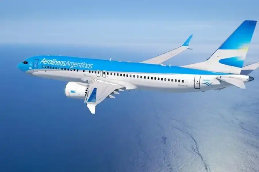 El presidente Javier Milei firmó la Esencialidad de los servicios aéreos