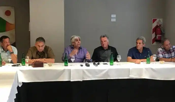 Finalizó cumbre de la CGT con Moyano y Barrionuevo con duro comunicado contra el gobierno