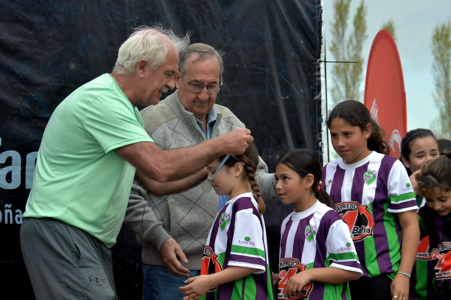 "Los Barrios Juegan" tuvo su cierre en el Polideportivo Municipal