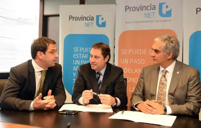 Montoya firmó un acuerdo con el Intendente de Coronel Pringles