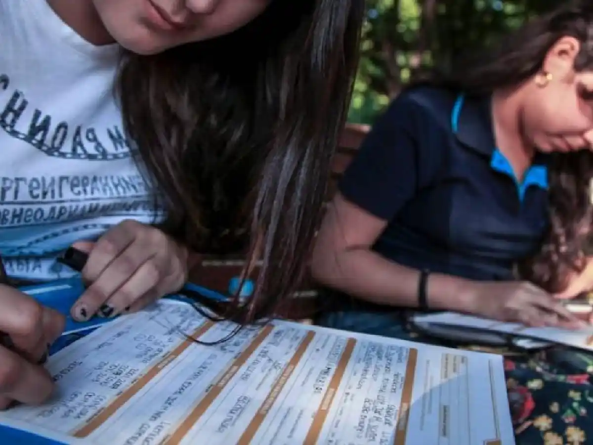 El desempleo golpeó más en las mujeres que en los varones