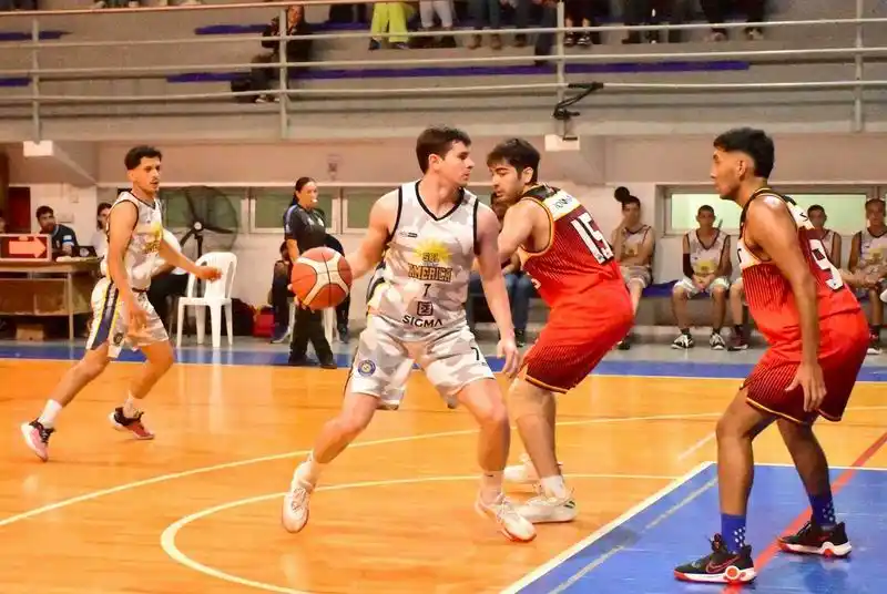 Sol y Sarmiento ganaron y se
definieron los cruces de semis