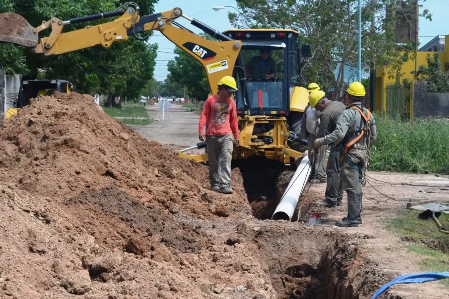RAFAELA: Avanza la obra de redes cloacales para barrio  Brigadier López