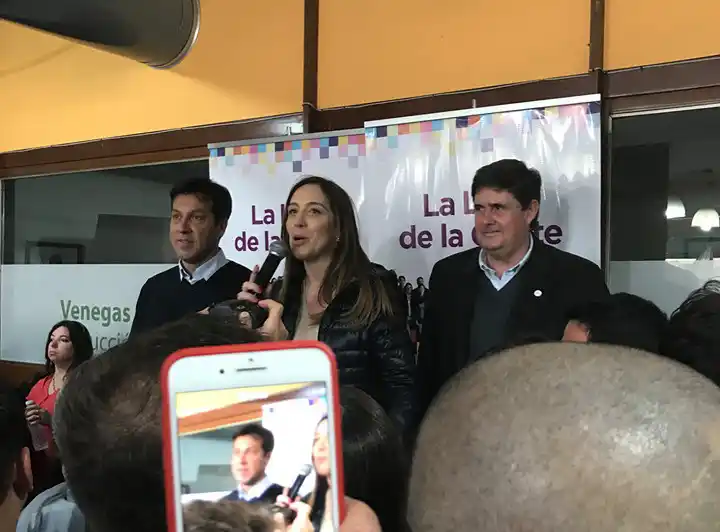 Vidal en Necochea, en medio de un paro y un chat polémico filtrado de la hermana del intendente López