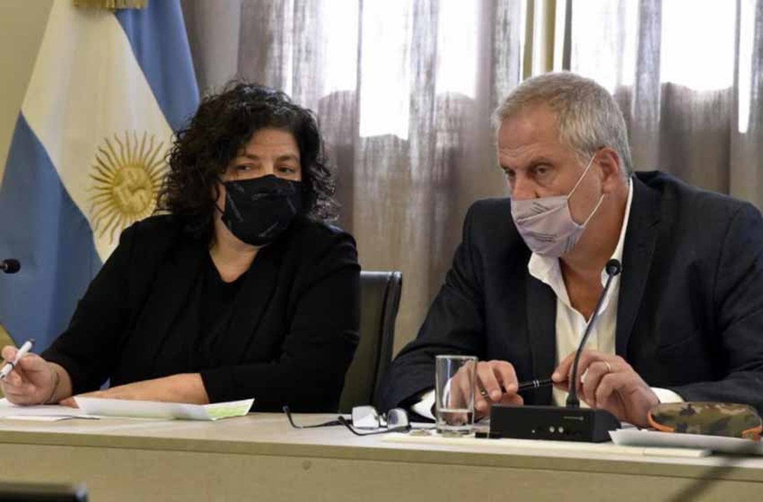 El Gobierno trabaja en la implementación de la vacunación contra el coronavirus en las escuelas