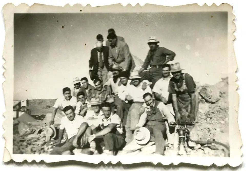 La obra recupera el proceso creativo del film original, dirigido por Alberto Gauna junto al Grupo Torio, que narró la histórica huelga de los picapedreros de 1908.