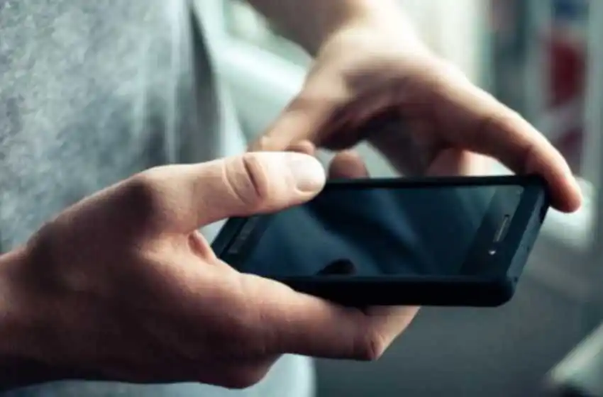 Funes: golpearon ferozmente a un joven hasta dejarlo inconsciente para robarle el celular