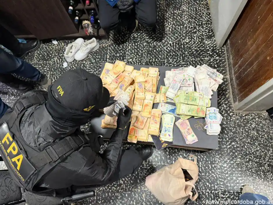 Mega operativo en Córdoba: - 8