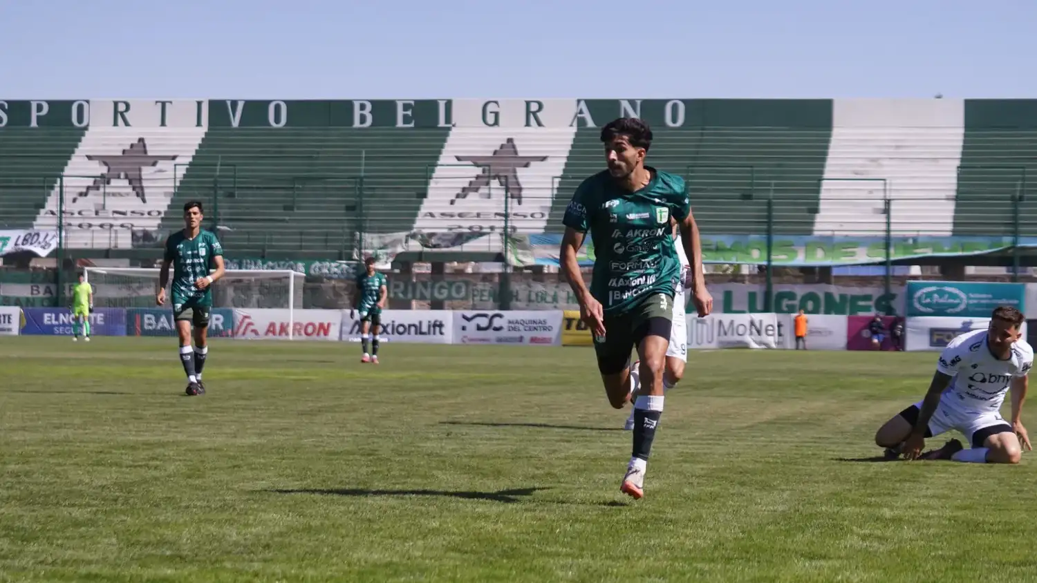Tomás Pennesi, lateral izquierdo de Sportivo Belgrano.