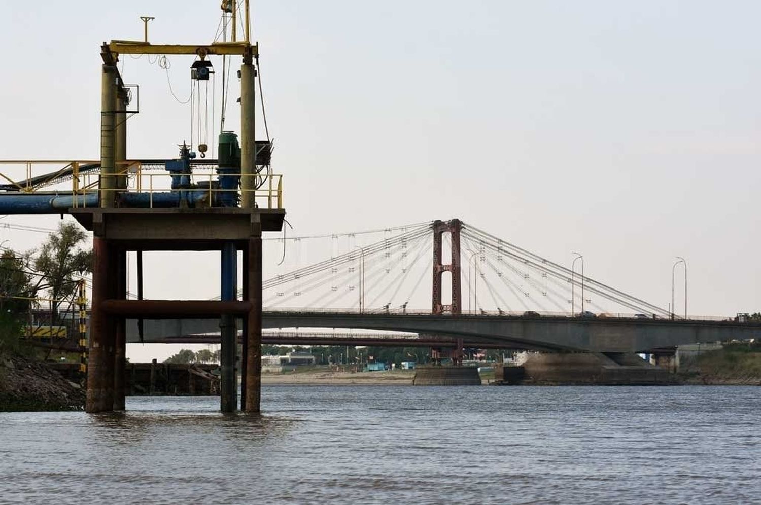 El río seguirá bajo en primavera y preocupa el funcionamiento de las tomas de agua