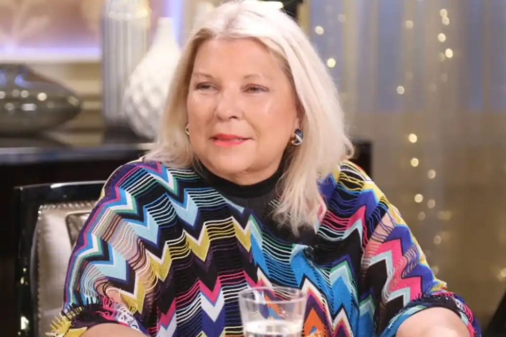 Carrió: “El préstamo del FMI es un seguro contra el golpe”