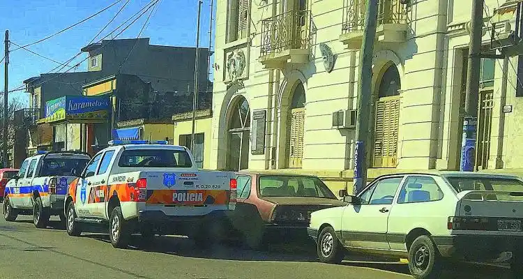 Apresaron a un joven de 20 años por tenencia de drogas para consumo y resistencia a la autoridad