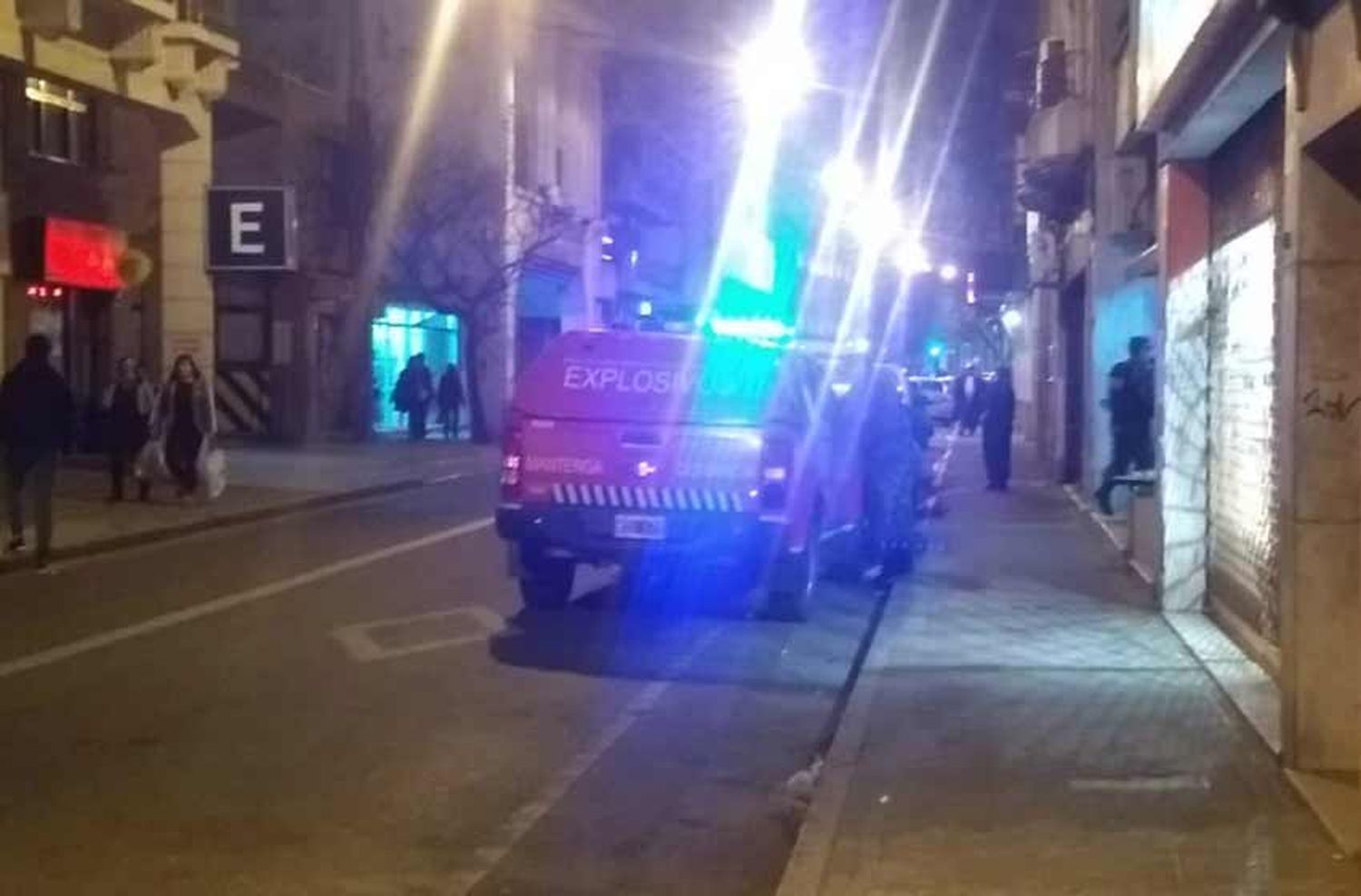 Tiraron una bomba de gas lacrimógeno en pleno centro de Rosario
