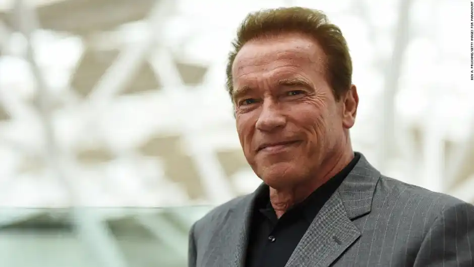 Operaron del corazón a Arnold Schwarzenegger