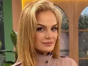 La exvedette advirtió sobre la importancia de consultar a profesionales certificados antes de someterse a procedimientos estéticos