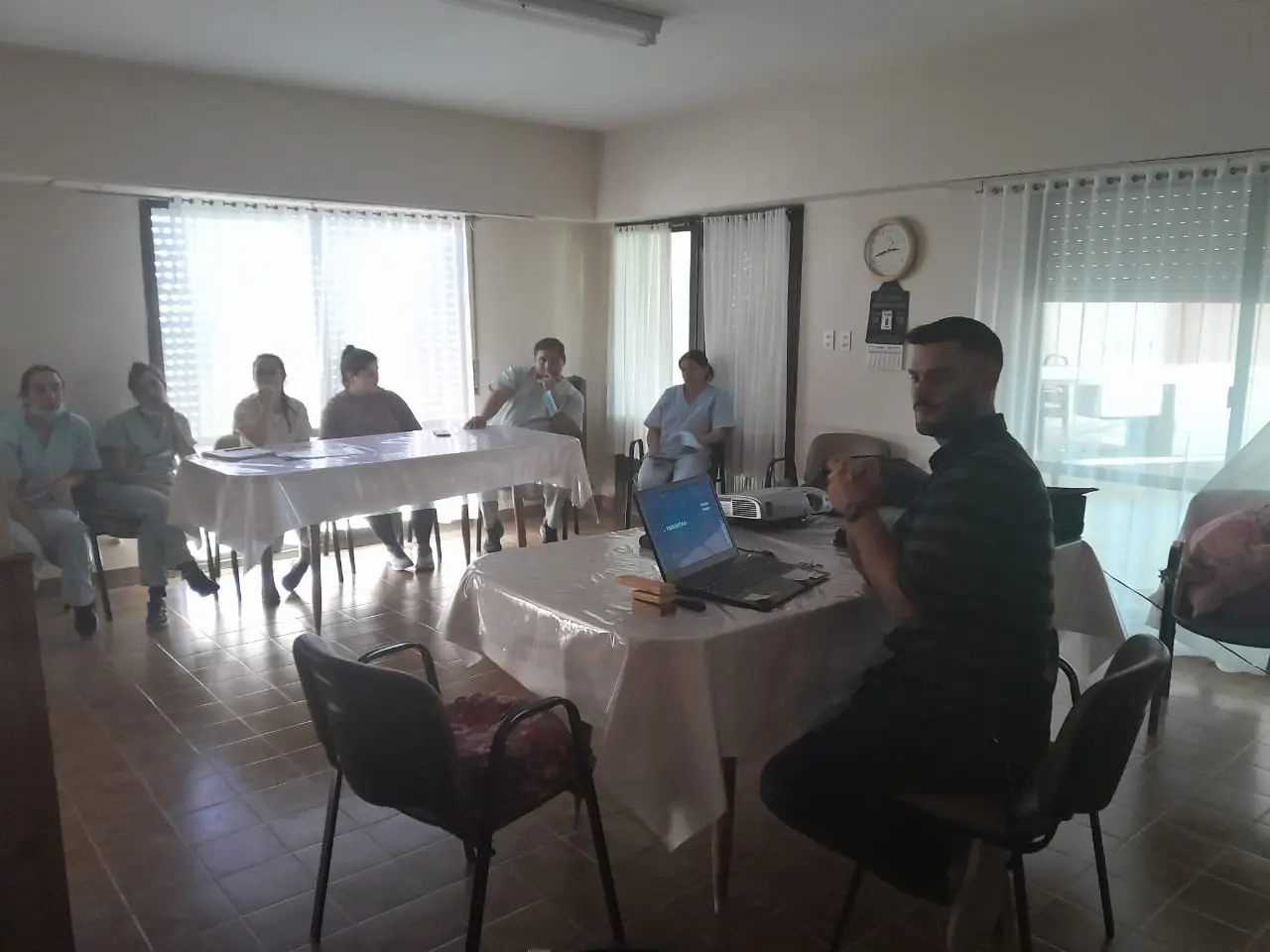 En San Cayetano. Capacitación en seguridad e higiene