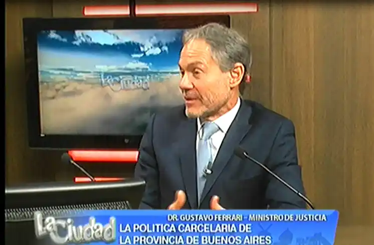 El ministro de Justicia, Gustavo Ferrari, en El Eco Multimedios