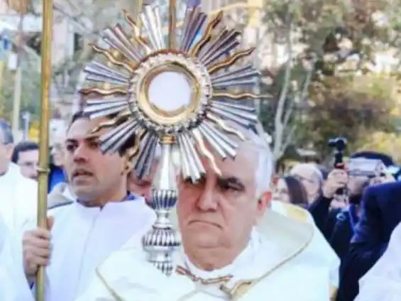 Monseñor Lozano y la fiesta del Corpus Christi: “Se quedó con nosotros”