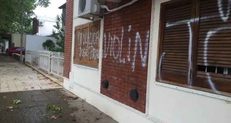 Docentes abusadores: Desde el penal, la madre de las víctimas rompió el silencio y pidió el divorcio