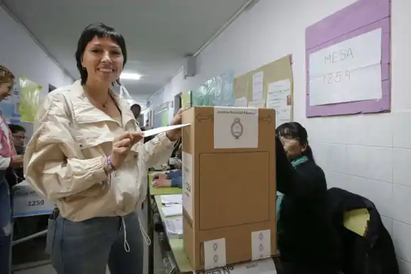 Elecciones PASO 2023: En Quilmes, Mayra Mendoza fue la más votada y Martiniano venció a Queijeiro