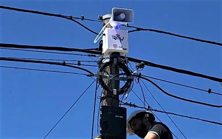 Salió una hora de su casa y le robaron el televisor: “Me revolvieron todo”