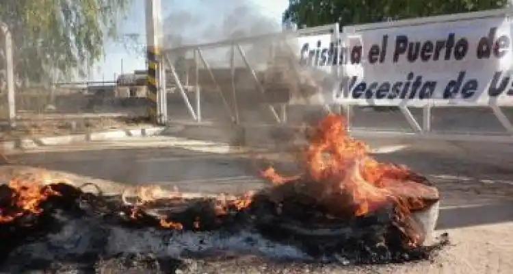 Tensión en el puerto por el reclamo para el dragado
