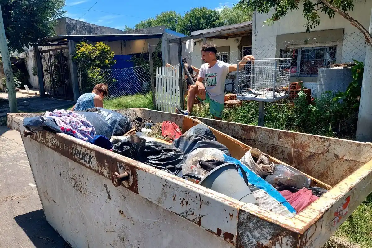 Para prevenir el dengue se instalarán volquetes en la zona oeste de la ciudad: en qué calles estarán ubicados
