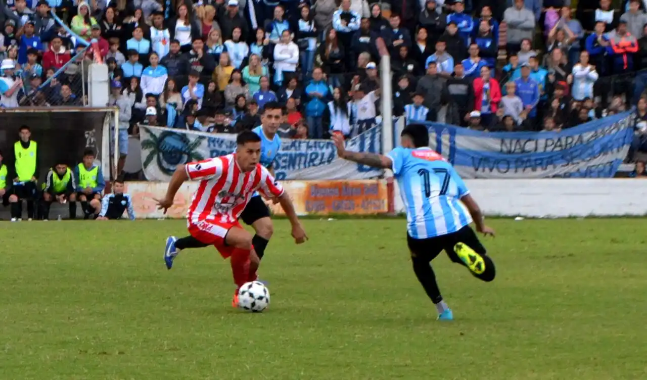Firmat FBC se lo empató a Argentino con agónico golazo de Aramburu