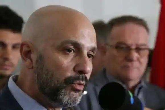 "Es un hecho grave y nos ponemos a disposición de la Justicia y de la familia", dijo el ministro de Seguridad de Santa