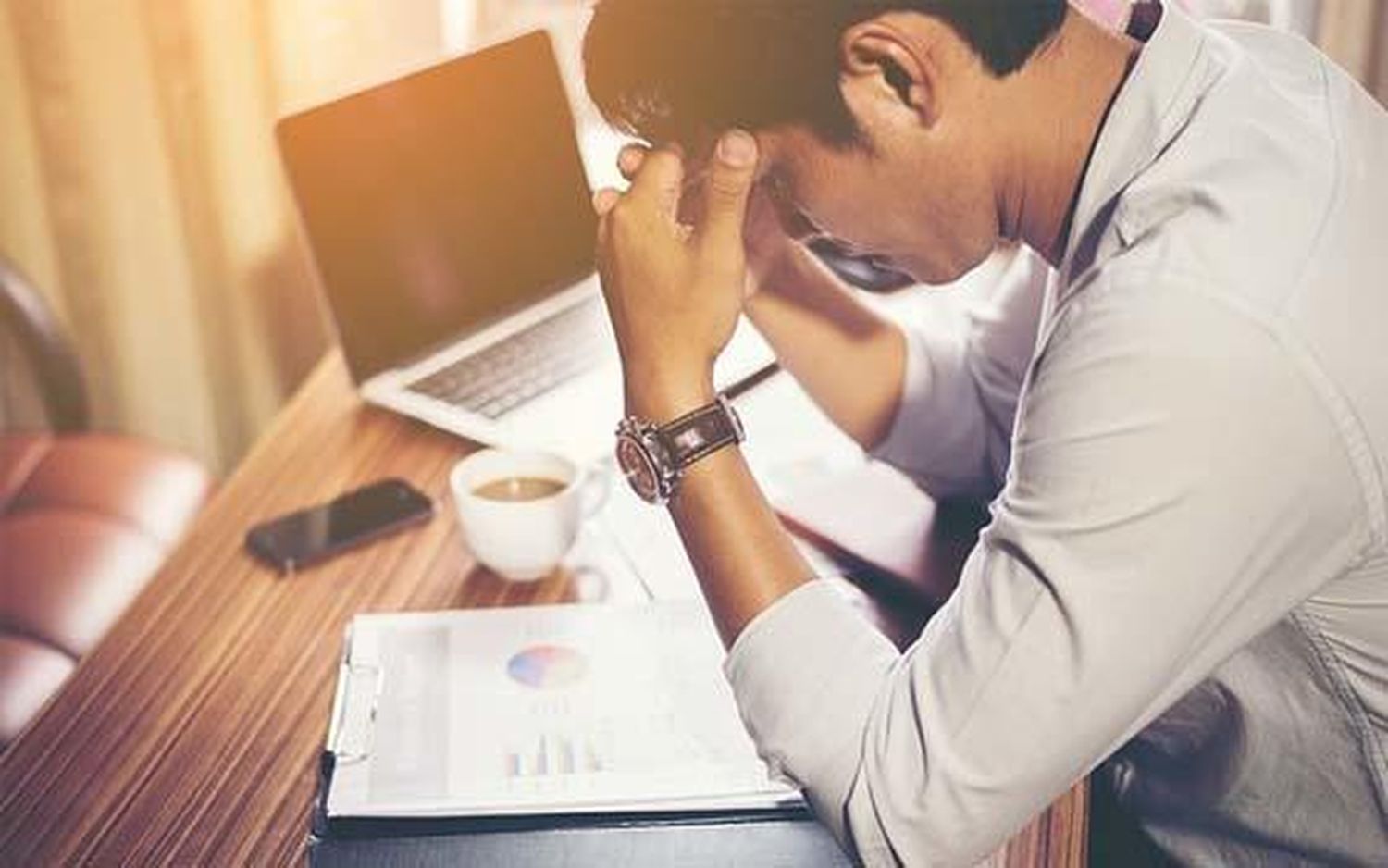 Qué es el "síndrome de burnout", la enfermedad que padece casi la mitad de los argentinos